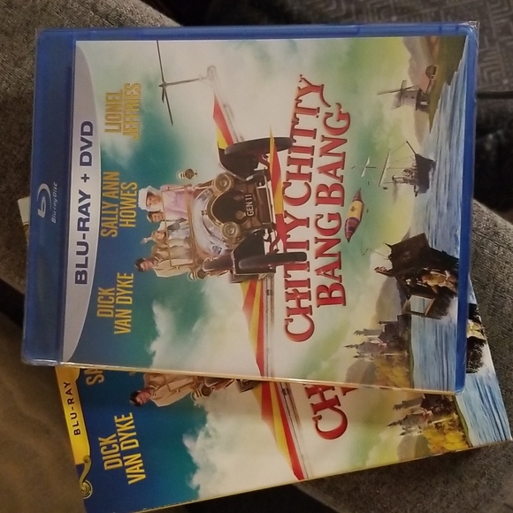 Chitty Chitty Bang Bang blu-ray dvd - Picture 4 of 4